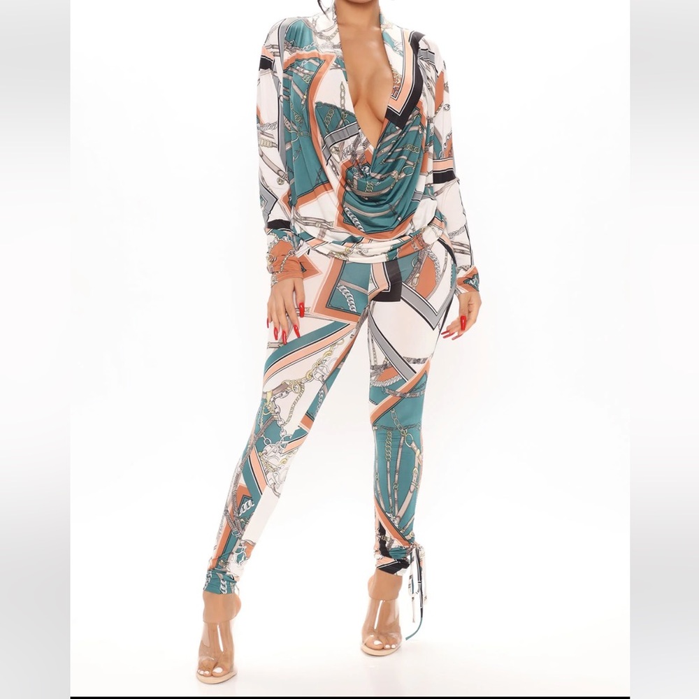 All about status Legging Set - Brand New with Tags